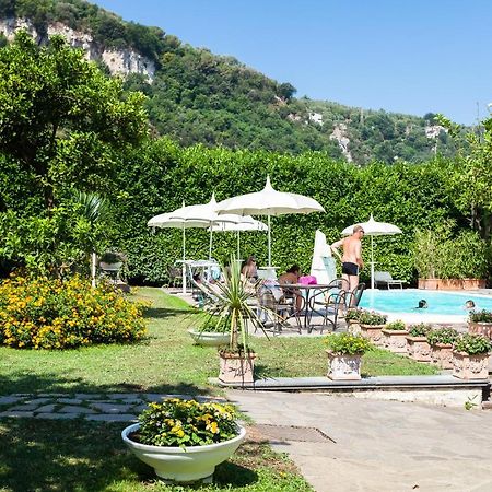Casa Sorrento, Immerso Nel Verde A Pochi Passi Dal Centro Ngoại thất bức ảnh