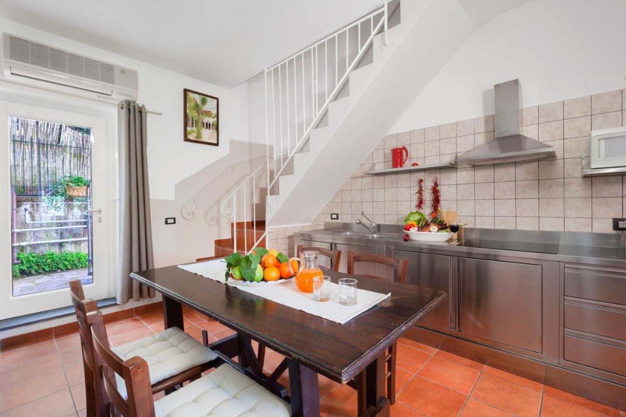 Casa Sorrento, Immerso Nel Verde A Pochi Passi Dal Centro Ngoại thất bức ảnh